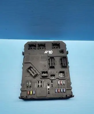 Peugeot 206 Comfort/convenience module S118085210E