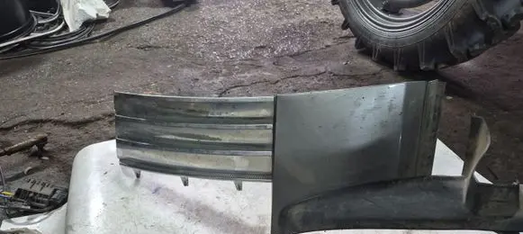 Land Rover Range Rover L322 Fender end trim 7001343