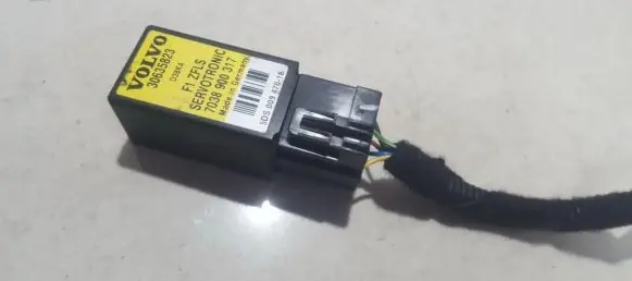 Volvo XC90 Other relay 30635823 7038900317