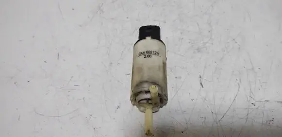 Volvo S70 V70 V70 XC Windscreen/windshield washer pump 044002