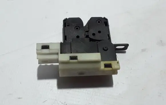 Renault Espace - Grand espace IV Loading door lock 8200000894