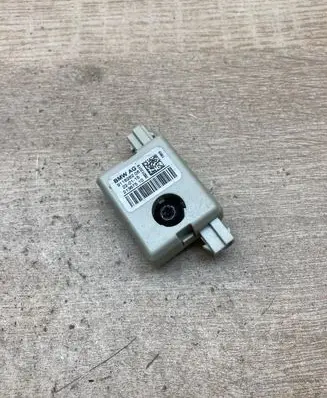 BMW 5 F10 F11 Aerial antenna amplifier 9118262 21367510