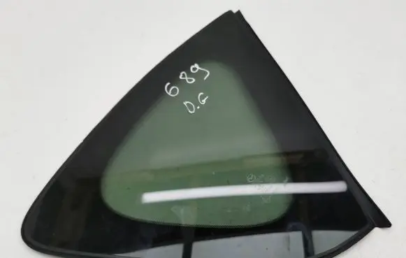 Opel Antara Rear side window