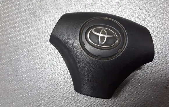 Toyota Corolla Verso E121 Steering wheel airbag 8420503