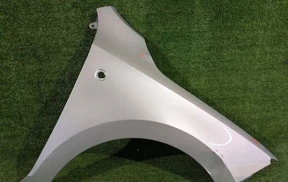 Skoda Rapid (NH) Fender