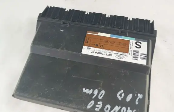 Ford Mondeo Mk III Comfort/convenience module 3S7T15K600SC