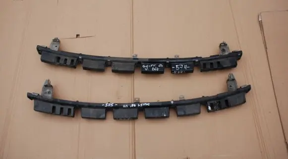 Suzuki Swift I Front bumper support beam 