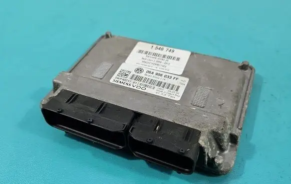 Seat Leon (1P) Engine control unit/module ECU 06A906033FF IMPRK1546749