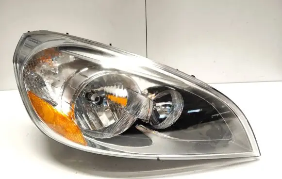 Volvo S60 Headlight/headlamp 31383071 89907386