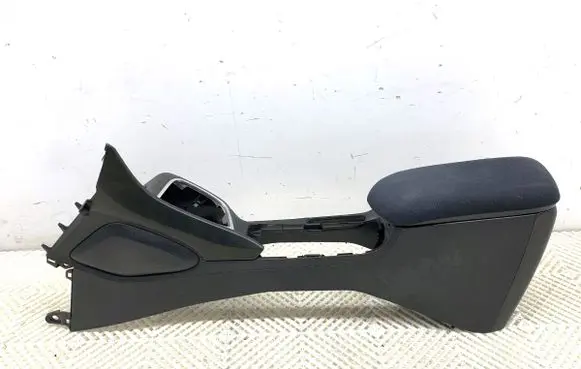 Honda Civic IX Center console 