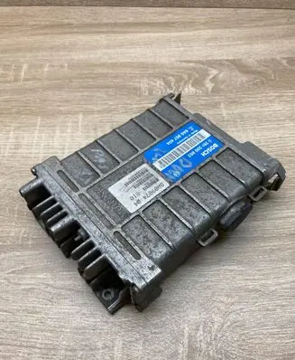Volkswagen PASSAT B3 Engine control unit/module ECU 8A0907404 0261200852