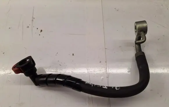 Fuel injector supply line/pipe