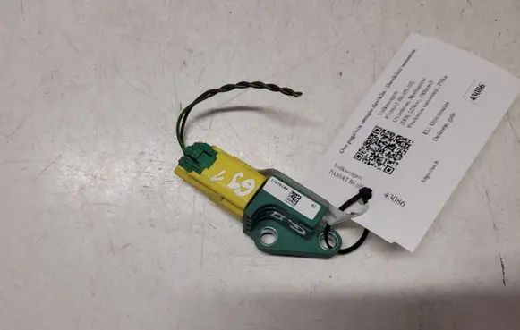 Volkswagen PASSAT B6 Airbag deployment crash/impact sensor 331324