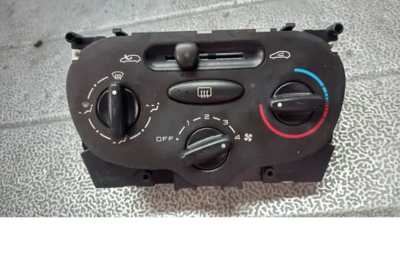Peugeot 206 CC Air conditioning/heating control unit 