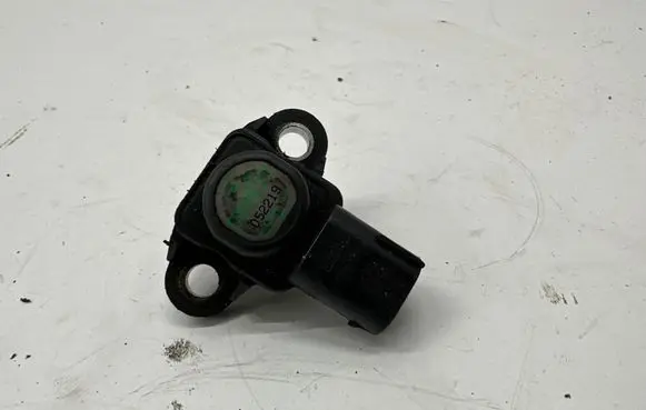 Mercedes-Benz E W211 Air pressure sensor A0051535028