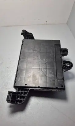 Opel Zafira B Fuse module 365927271 13302300