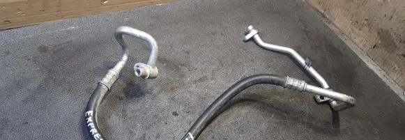 Renault Express Air conditioning (A/C) pipe/hose 924903921R
