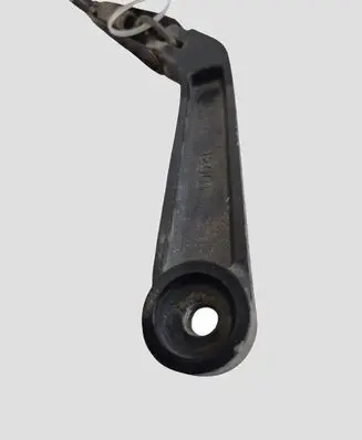 Nissan X-Trail T30 Rear wiper blade arm