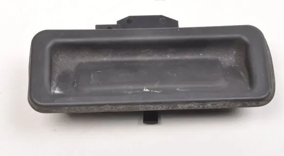 BMW i4 Tailgate/boot open switch button 8492533