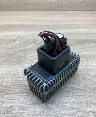 Opel Vectra C Glow plug pre-heat relay 09132691 51299008 WITHPLUG