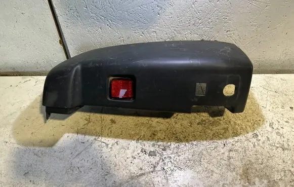 Rear bumper corner part panel trim