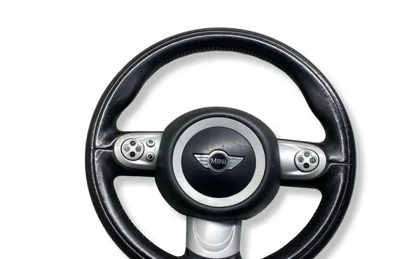 Mini One - Cooper Coupe R56 Steering wheel 