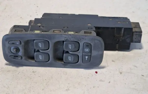 Volvo V70 Electric window control switch 9452959 00W35E M0D24000138