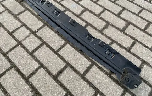 Audi Q7 4L Bottom radiator support slam panel 7L0805551A