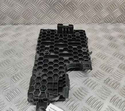 Tesla Model Y Central body control module 165764802A