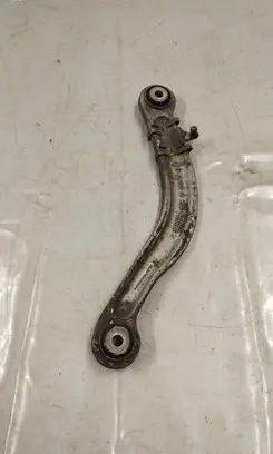 Mercedes-Benz C AMG W205 Rear control arm A20407