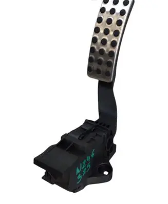 Mercedes-Benz A W176 Accelerator throttle pedal A2463001904