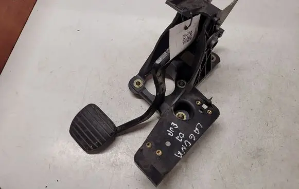 Renault Laguna II Brake pedal 8200420699 07010022