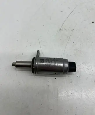 Audi A7 S7 4G Camshaft vanos timing valve 06E103697L 17030417407B 10971901