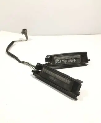 Toyota RAV 4 (XA30) Number plate light E130177