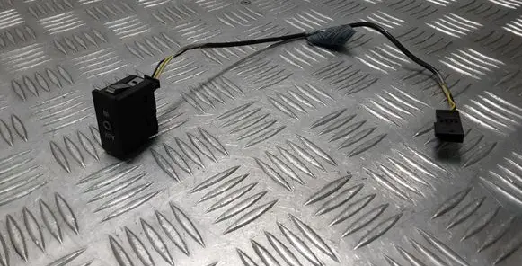 BMW 3 E90 E91 AUX in-socket connector 61316930561 6930561