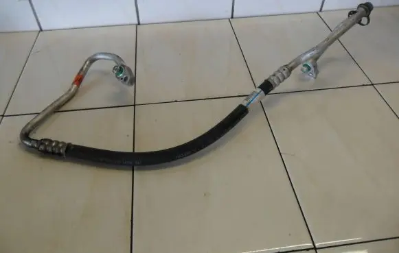 KIA Ceed Air conditioning (A/C) pipe/hose