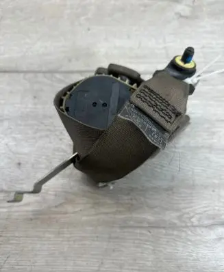 Jaguar S-Type Front seatbelt 2R83F611B08 33048264 65597