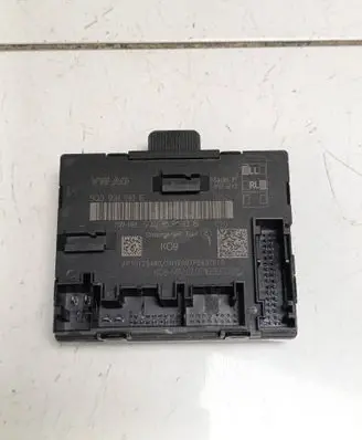 Volkswagen Golf VII Door control unit/module 5Q0959593E 5Q0959593B