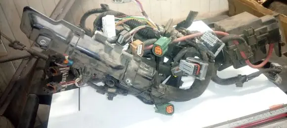 Renault Fluence Engine installation wiring loom 240116229r