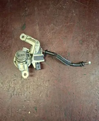 Audi A8 S8 D3 4E Tailgate exterior lock 4E0827573