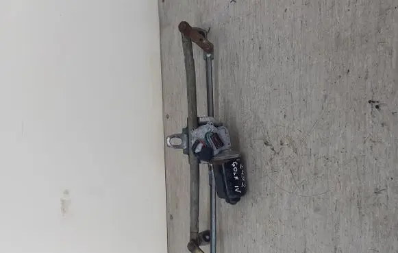 Volkswagen Golf IV Front wiper linkage 