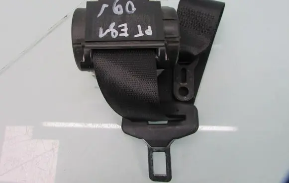 BMW 1 E81 E87 Rear seatbelt 607051100C