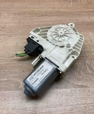 Audi A6 S6 C6 4F Front door window regulator motor 4F0959802B