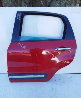 Fiat 500L Rear door