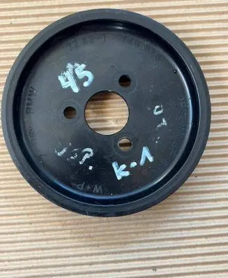 BMW X5 E70 Power steering pump pulley 1740858