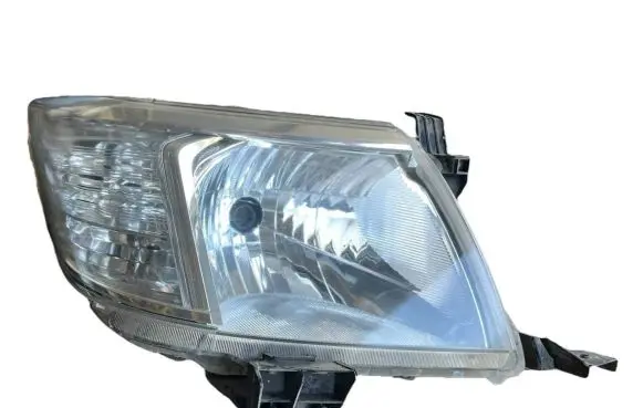 Toyota Hilux (AN10, AN20, AN30) Headlight/headlamp