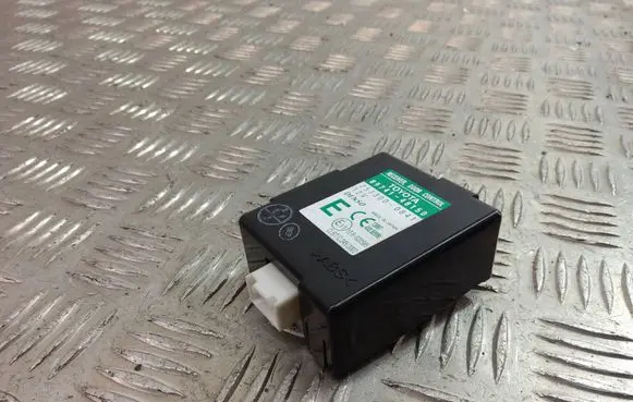 Lexus RX 330 - 350 - 400H Door control unit/module 89741-48150 251300-0841