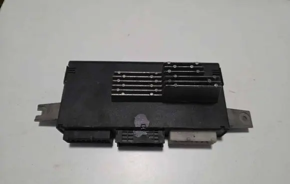 BMW 7 E38 Light module LCM 8372116