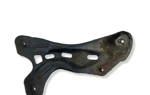 Volkswagen Jetta V Fender mounting bracket 1K5821138