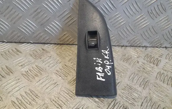 Skoda Fabia Mk1 (6Y) Electric window control switch 6Y2867227